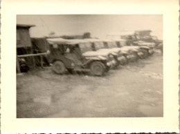 Photographie Photo Vintage Snapshot Amateur Voiture Militaire Jeep Neige  - Cars