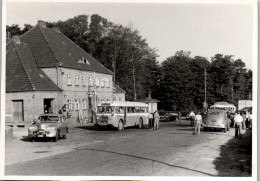 Photographie Photo Vintage Snapshot Amateur Automobile Voiture Krusa Danemark  - Lieux