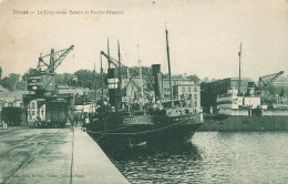 Brest * Le Cinquième Bassin Et Moulin Brestois * Bateau INGUNN ( Bergen Norge ) Et AMIR De Bilbao Espana * Grue - Brest