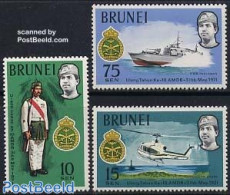 Brunei 1971 Brunei Regiment 3v, Mint NH, Transport - Various - Helicopters - Ships And Boats - Uniforms - Helicópteros