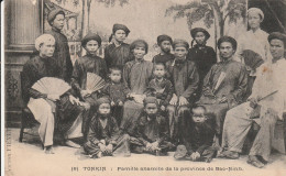 REF.AC . CPA . VIET-NAM . TONKIN FAMILLE ANAMITE DE LA PROVINCE DE BAC-NINH - Viêt-Nam