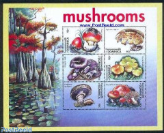 Dominica 2001 Mushrooms 6v M/s (6x0.90), Mint NH, Nature - Mushrooms - Pilze