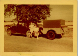 Photographie Photo Vintage Snapshot Amateur Automobile Voiture Auto Remorque  - Automobile