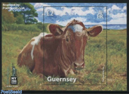 Guernsey 2016 World Stamp Show, Guernsey Cow S/s, Mint NH, Nature - Animals (others & Mixed) - Cattle - Philately - Guernsey