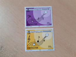 TIMBRES   GIBRALTAR   ANNEE   1985   N  495  /  496   NEUFS   LUXE** - Gibilterra