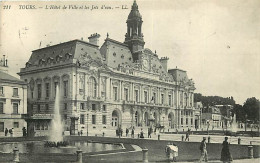 37 - Tours - L'Hotel De Ville Et Les Jets D'eau - Animée - Oblitération Ronde De 1911 - CPA - Voir Scans Recto-Verso - Tours