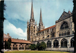 64 - Bayonne - La Cathédrale Sainte-Marie Et Le Cloître - CPM - Voir Scans Recto-Verso - Bayonne