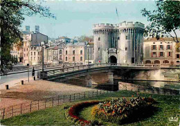 55 - Verdun - Le Pont Et La Porte Chaussée - Massifs Floraux - Fleurs - Carte Neuve - CPM - Voir Scans Recto-Verso - Verdun