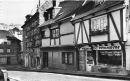 St Brieuc * Magasin Commerce " Poterie Du Penthièvre " , Rue Fardel - Saint-Brieuc