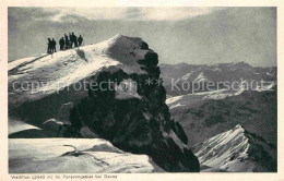 12666177 Davos GR Weissfluh Im Parsenngebiet Bergsteiger Fernsicht Alpenpanorama - Sonstige & Ohne Zuordnung