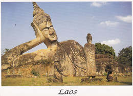 LAOS. VIENTIANE (ENVOYE DE). " XIENG KOUANE. JARDIN DES BOUDDHAS ". ANNEE 2000 + TEXTE + TIMBRE. FORMAT 16,5 X 12 Cm - Laos