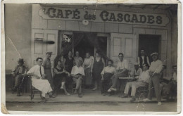 98 - Carte Photo - Le Café Des Cascades - Photographs