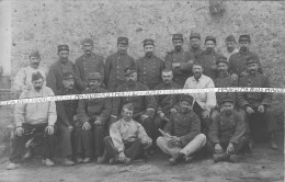 1914 - 1916 / CARTE PHOTO /  13e RIT ( COMPIEGNE ) / 13e REGIMENT D'INFANTERIE TERRIRORIALE / POILUS / POILU - Guerre, Militaire