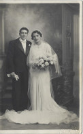 98 - Carte Photo - Portrait D'un Couple - Mariage - Photographie