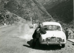 1960 REAL PHOTO FOTO RENAULT DAUPHINE LIMITÉ 60 KM CAR VOITURE FRANCE AT74 - Automobili