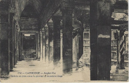 99 - INDOCHINE - CAMBODGE - Angkor-Vat - Galerie En Croix - Vietnam