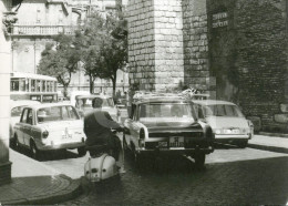 60s REAL ORIGINAL AMATEUR PHOTO FOTO VESPA SCOOTER TAXI SEAT 850 E ESPECIAL FIAT SEVILLA SPAIN ESPANA AT86 - Automobili