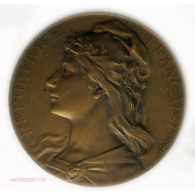 Médaille Banquet Des Maires Et Adjoints De Paris 1932 Par BOTTEE - Royal / Of Nobility