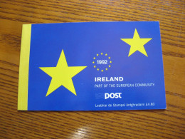 IRLANDE- CARNET N° 813 NEUF** LUXE - MNH - COTE YVERT 2012 : 22,00 EUROS - Unused Stamps