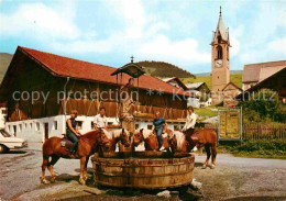 72772086 Serfaus Tirol Pferde Am Brunnen Oberinntal Serfaus - Autres & Non Classés