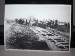 PHOTO FOTOGRAFIA FIRST TRAIN TO ARRIVE IN BULAWAYO NATIONAL ARCHIVES OF ZIMBABWE RHODESIA - Eisenbahnen