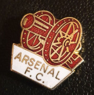 Insigne De Football De Revers De Veste "Arsenal F.C." British Soccer Badge - Bekleidung, Souvenirs Und Sonstige