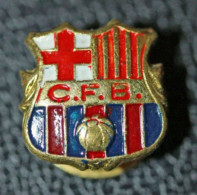 Insigne De Football De Revers De Veste "Logo De 1936 Du FC Barcelone - F.C.B. Barcelona" - Bekleidung, Souvenirs Und Sonstige