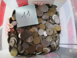 Lot De 9,5 Kilos De Monnaie Du Monde.N°11. - Lots & Kiloware - Coins