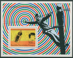 Madagaskar 1976 100 Jahre Telefon Satellit Block 12 Postfrisch (C29971) - Madagaskar (1960-...)