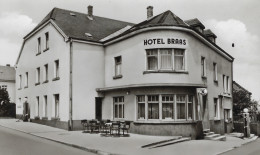 Luxembourg - Luxemburg - ESCHDORF  -  HÔTEL BRAAS  -  Photo Véritable  -  Ph.Heirand , Photogr. , Mersch  ( Carte Vierge - Altri & Non Classificati