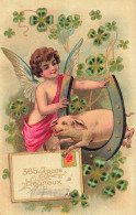 Angel Angelot Ange * CPA Illustrateur Gaufrée Embossed * Cochon Pig Fer à Cheval Porte Bonheur - Engel
