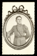 Carte Photo Militaire Soldat Du 67eme Regiment  ( Format 8,5cm X 13,5cm ) - Regimenten