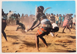 Kenya - Man Women Dance ,NUS ETHNIQUES Adultes ( Afrique Noire ) , Stamp Montreal 76 Used Air Mail 1976 - Kenya