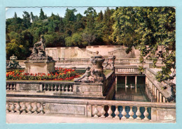 CP 30 - Nîmes - Le Jardin De La Fontaine - Les Bains Romains - Nîmes