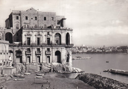 Napoli Palazzo Donn' Anna E Spiaggia - Napoli (Napels)