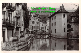 R413775 Annecy. Vieux Canaux. Gil - World