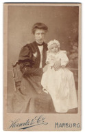 Fotografie Horwitz & Co, Harburg, Wilstorferstrasse 77, Portrait Mutter Mit Baby Im Weissen Kleid  - Anonyme Personen