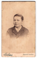 Fotografie Atelier Zeibig, Dresden-Striesen, Schandauerstrasse 1, Portrait Lächelnder Knabe  - Anonyme Personen