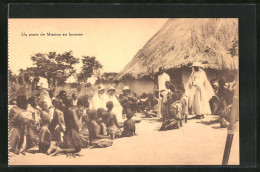 CPA Un Poste De Mission En Brousse, Afrikanische Des Enfants In Einer Missionsschule  - Ohne Zuordnung