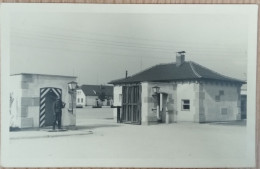 DACHAU, SS KASERNE, SS BARRACKS, DIE WACHE, WACHPOSTEN, THE GUARD - Kazerne