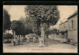 CPA Crépy-en-Valois, Place D`Aragon  - Autres & Non Classés