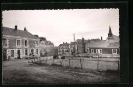 CPA Saint-Aubin-Le-Depeint, La Place, Entree Sud Du Bourg  - Sonstige & Ohne Zuordnung