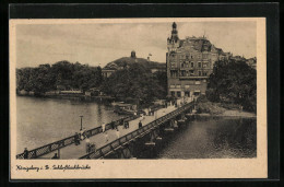 AK Königsberg I. Pr., Passanten Spazieren über Die Schlossteichbrücke  - Ostpreussen