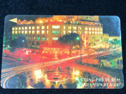 Card Phonekad Vietnam(downtown At Night 60 000dong-1996)-1pcs - Viêt-Nam