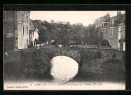 CPA Segre, Le Ieux Pont Gothique Sur L`Oudon  - Segre