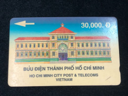 Card Phonekad Vietnam(hcm Building 30 000dong-1991)-1pcs - Viêt-Nam