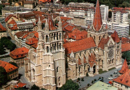 13956842 LAUSANNE_VD La Cathedrale Vue Aerienne - Autres & Non Classés