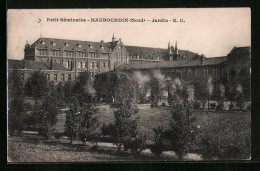 CPA Haubourdin, Petit Séminaire, Jardin  - Haubourdin