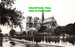R414337 Paris. Notre Dame. E. R. Paris. Postcard - World