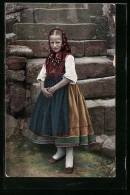 AK Hübsches Mädchen Mit Kopftuch In Hessischer Tracht  - Costumi